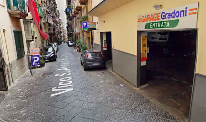 Parcheggio Garage Gradoni Napoli